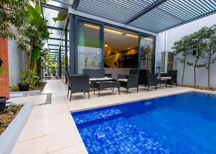 Casa Bonifacio Luxury Pool And Rooftop Manila
