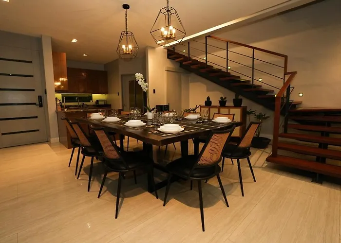 Villa Casa Bonifacio Luxury Pool And Rooftop