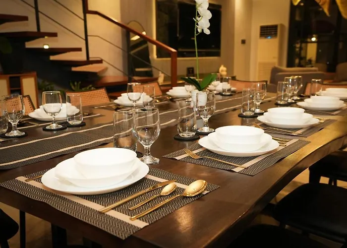 Casa Bonifacio Luxury Pool And Rooftop