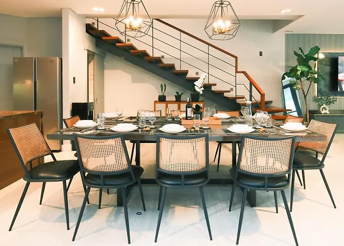 Casa Bonifacio Luxury Pool And Rooftop