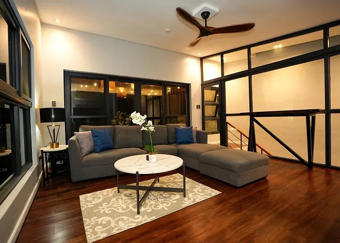 Casa Bonifacio Luxury Pool And Rooftop Villa *