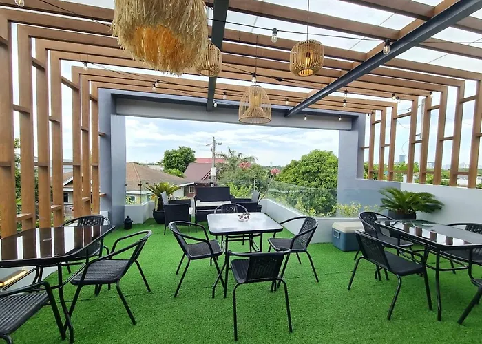 Casa Bonifacio Luxury Pool And Rooftop *