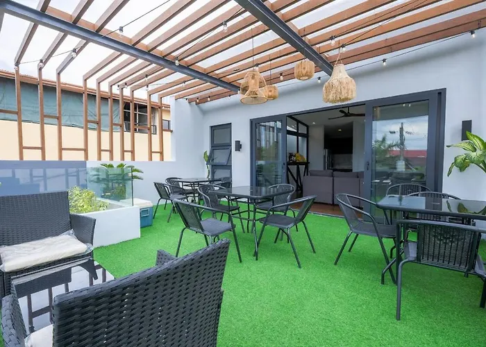 Casa Bonifacio Luxury Pool And Rooftop